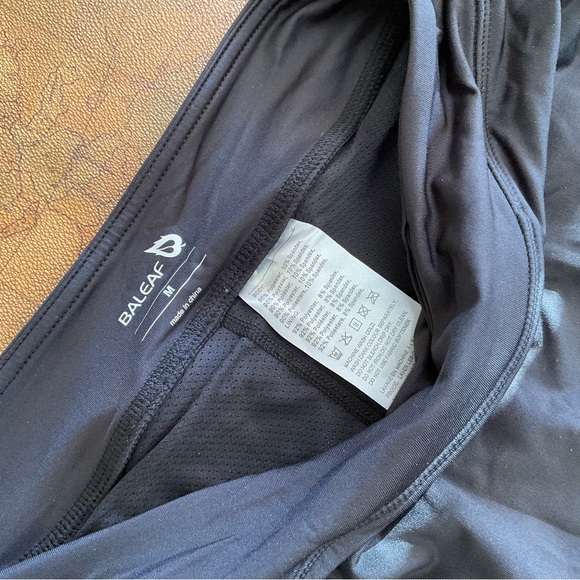 BALEAF, skort, sport skirt with mesh material shorts attached, size M, black - Picture 5 of 9